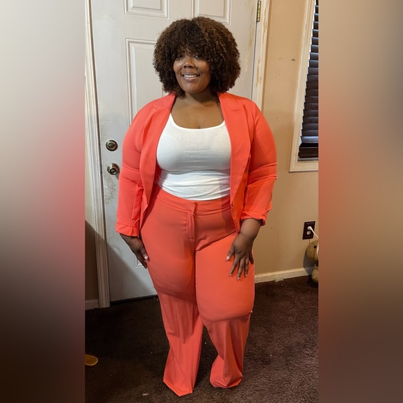 Coral pants and blazer !!!! - Picture 1 of 1